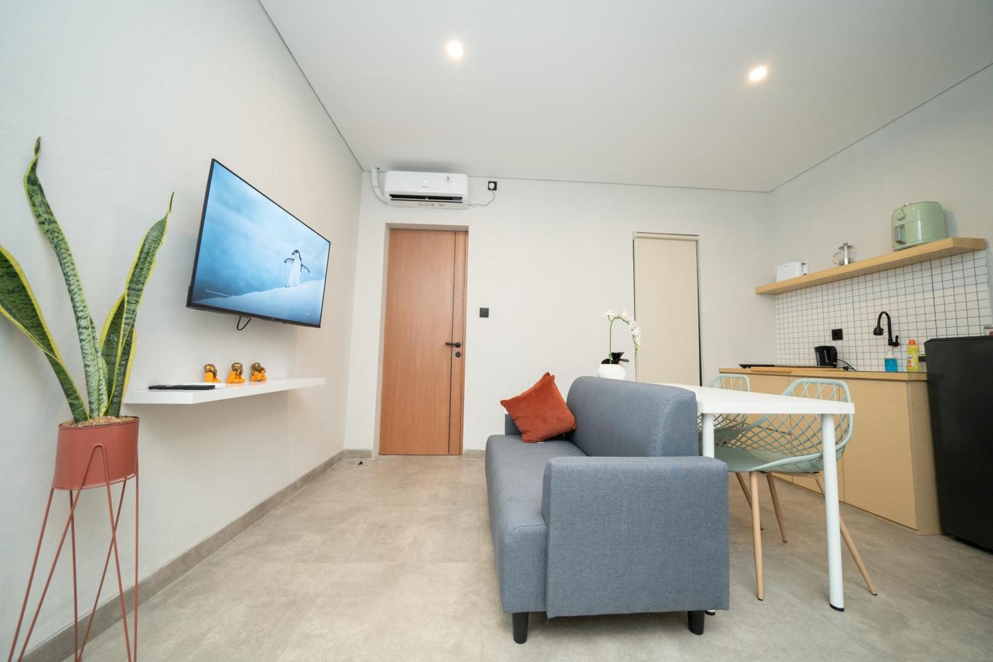27 Apartment